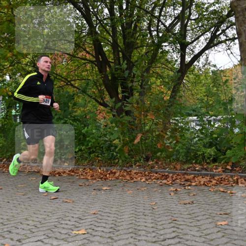 11.10.2026 - Bramfelder Halbmarathon 2026 J. Mangold http://msf.ph/oto/10822937 11.10.2026 10:23:40 Laufen 589 meine-sportfotos.de