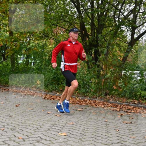 11.10.2026 - Bramfelder Halbmarathon 2026 J. Mangold http://msf.ph/oto/10822980 11.10.2026 10:25:23 Laufen 171, 345 meine-sportfotos.de