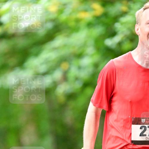 11.10.2026 - Bramfelder Halbmarathon 2026 Dr. Thomas Lammeyer http://msf.ph/oto/10822983 11.10.2026 10:36:37 Laufen 35, 21 meine-sportfotos.de