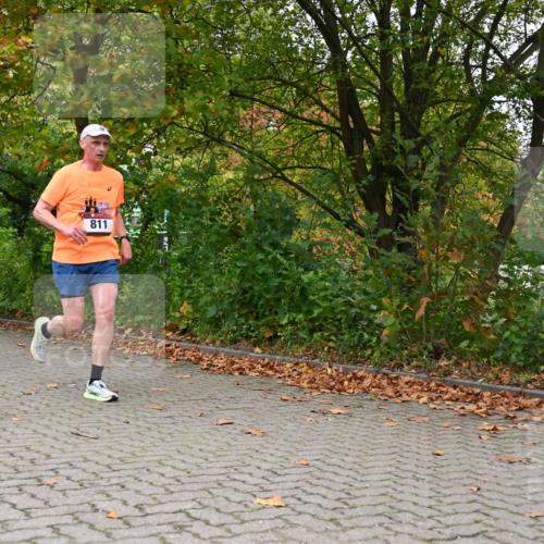 11.10.2026 - Bramfelder Halbmarathon 2026 J. Mangold http://msf.ph/oto/10822996 11.10.2026 10:25:31 Laufen 345, 811 meine-sportfotos.de