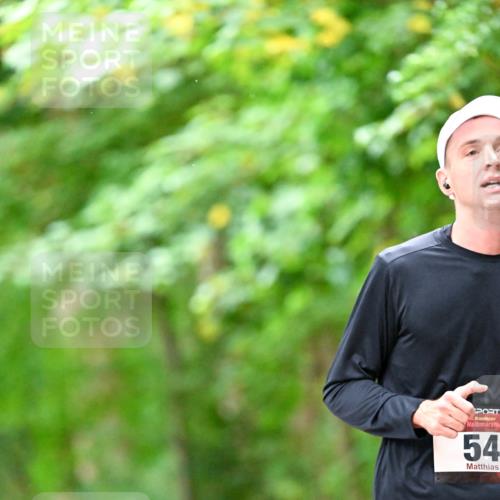 11.10.2026 - Bramfelder Halbmarathon 2026 Dr. Thomas Lammeyer http://msf.ph/oto/10823042 11.10.2026 10:36:54 Laufen 54 meine-sportfotos.de