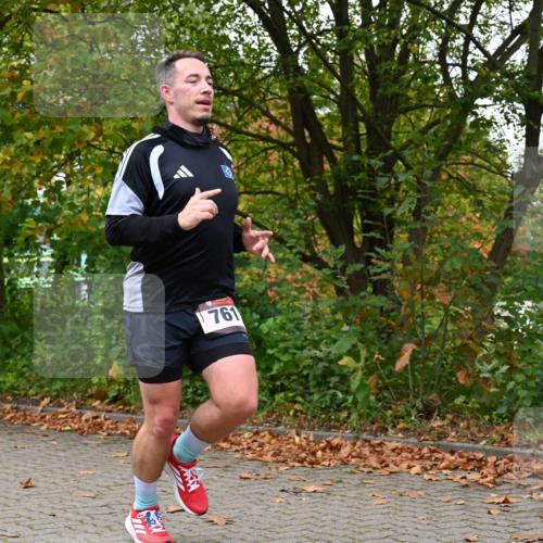 11.10.2026 - Bramfelder Halbmarathon 2026 J. Mangold http://msf.ph/oto/10823198 11.10.2026 10:29:02 Laufen 761 meine-sportfotos.de
