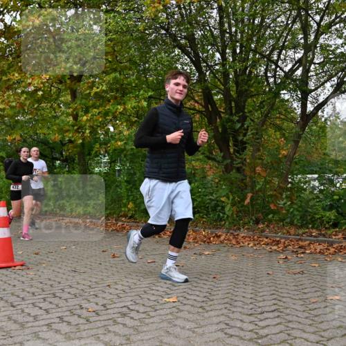 11.10.2026 - Bramfelder Halbmarathon 2026 J. Mangold http://msf.ph/oto/10823340 11.10.2026 10:31:57 Laufen 174, 259, 312, 432, 714, 738, 748 meine-sportfotos.de