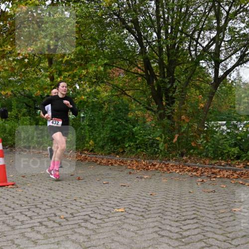 11.10.2026 - Bramfelder Halbmarathon 2026 J. Mangold http://msf.ph/oto/10823348 11.10.2026 10:31:57 Laufen 174, 259, 312, 432, 714, 738, 748 meine-sportfotos.de