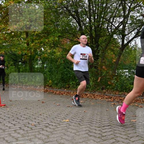 11.10.2026 - Bramfelder Halbmarathon 2026 J. Mangold http://msf.ph/oto/10823359 11.10.2026 10:31:59 Laufen 174, 259, 312, 432, 714, 738 meine-sportfotos.de