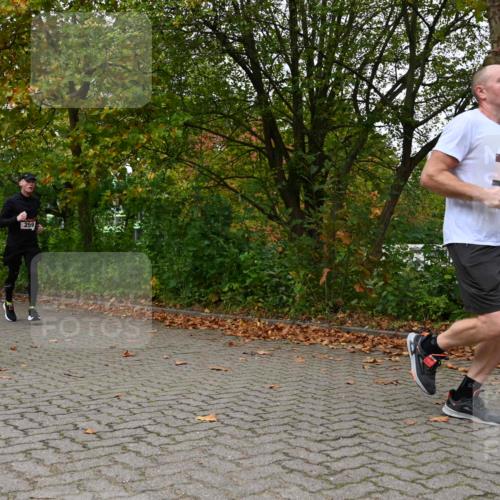 11.10.2026 - Bramfelder Halbmarathon 2026 J. Mangold http://msf.ph/oto/10823365 11.10.2026 10:31:59 Laufen 174, 259, 312, 432, 714, 738 meine-sportfotos.de