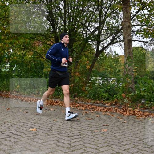 11.10.2026 - Bramfelder Halbmarathon 2026 J. Mangold http://msf.ph/oto/10823392 11.10.2026 10:32:13 Laufen 254 meine-sportfotos.de