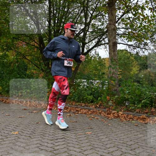 11.10.2026 - Bramfelder Halbmarathon 2026 J. Mangold http://msf.ph/oto/10823428 11.10.2026 10:32:18 Laufen 79, 227, 254, 362 meine-sportfotos.de