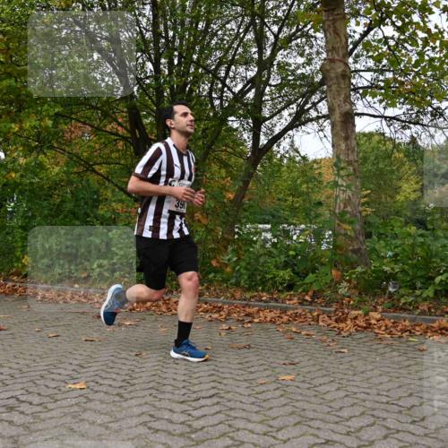 11.10.2026 - Bramfelder Halbmarathon 2026 J. Mangold http://msf.ph/oto/10823459 11.10.2026 10:32:46 Laufen 374, 390 meine-sportfotos.de