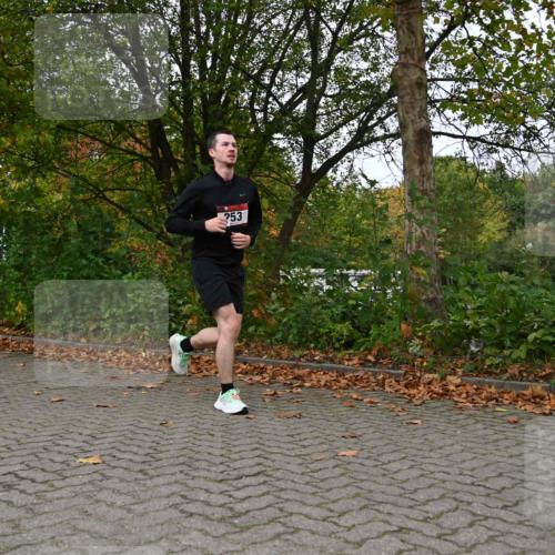 11.10.2026 - Bramfelder Halbmarathon 2026 J. Mangold http://msf.ph/oto/10823487 11.10.2026 10:33:01 Laufen 253 meine-sportfotos.de