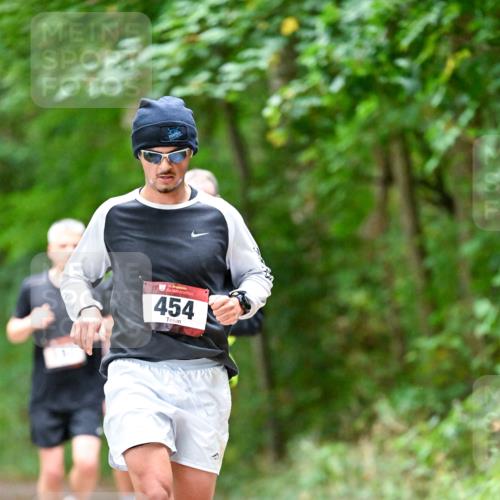 11.10.2026 - Bramfelder Halbmarathon 2026 Dr. Thomas Lammeyer http://msf.ph/oto/10823571 11.10.2026 10:38:46 Laufen 454 meine-sportfotos.de