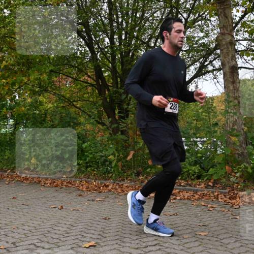 11.10.2026 - Bramfelder Halbmarathon 2026 J. Mangold http://msf.ph/oto/10823751 11.10.2026 10:34:50 Laufen 116, 164, 286, 539 meine-sportfotos.de