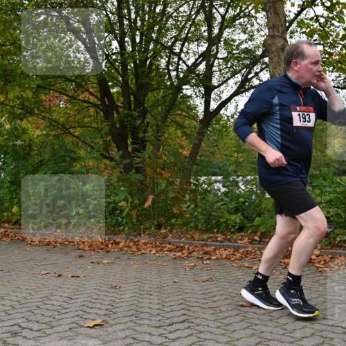 11.10.2026 - Bramfelder Halbmarathon 2026 J. Mangold http://msf.ph/oto/10823779 11.10.2026 10:35:03 Laufen 193, 441, 473 meine-sportfotos.de