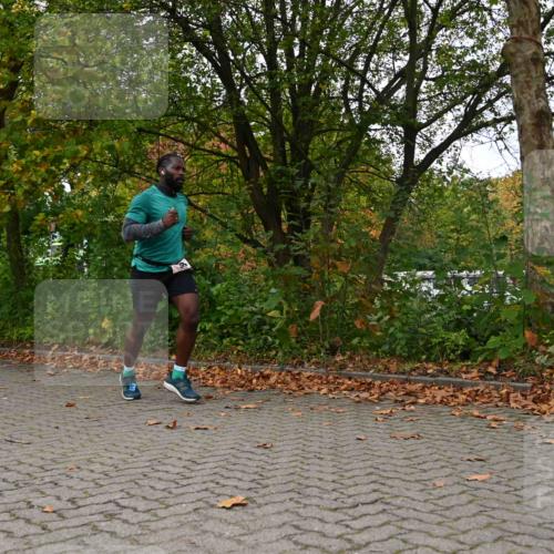 11.10.2026 - Bramfelder Halbmarathon 2026 J. Mangold http://msf.ph/oto/10823794 11.10.2026 10:35:22 Laufen 98, 489 meine-sportfotos.de