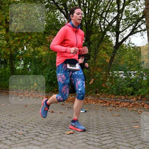 11.10.2026 - Bramfelder Halbmarathon 2026 J. Mangold http://msf.ph/oto/10823850 11.10.2026 10:35:56 Laufen 729, 808 meine-sportfotos.de