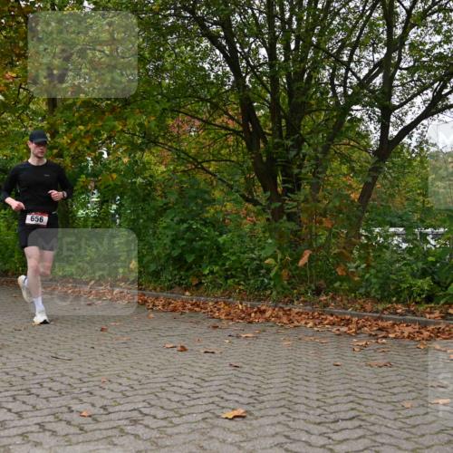 11.10.2026 - Bramfelder Halbmarathon 2026 J. Mangold http://msf.ph/oto/10823856 11.10.2026 10:36:05 Laufen 656 meine-sportfotos.de