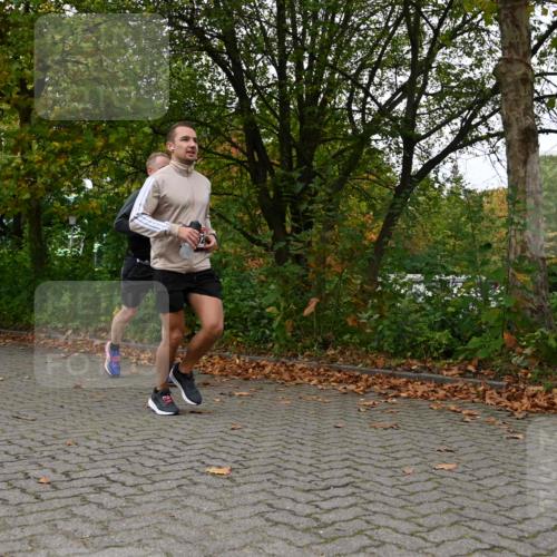 11.10.2026 - Bramfelder Halbmarathon 2026 J. Mangold http://msf.ph/oto/10823892 11.10.2026 10:36:36 Laufen 371, 392, 560 meine-sportfotos.de