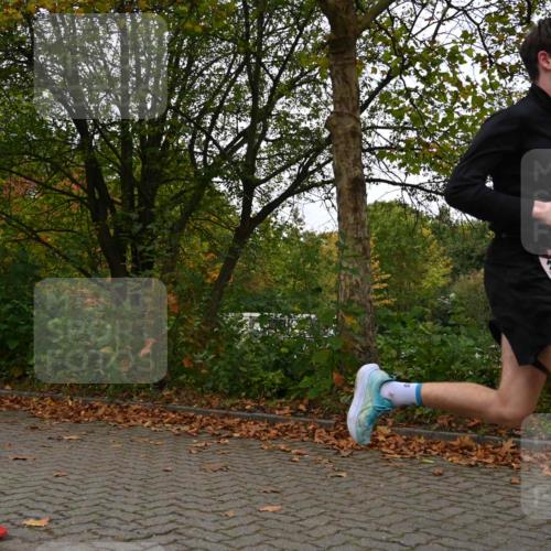 11.10.2026 - Bramfelder Halbmarathon 2026 J. Mangold http://msf.ph/oto/10823962 11.10.2026 10:37:36 Laufen 191, 363, 607 meine-sportfotos.de