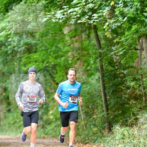 11.10.2026 - Bramfelder Halbmarathon 2026 Dr. Thomas Lammeyer http://msf.ph/oto/10824002 11.10.2026 10:40:04 Laufen 562, 563 meine-sportfotos.de