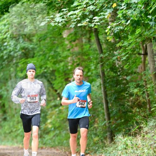 11.10.2026 - Bramfelder Halbmarathon 2026 Dr. Thomas Lammeyer http://msf.ph/oto/10824010 11.10.2026 10:40:05 Laufen 563, 562 meine-sportfotos.de