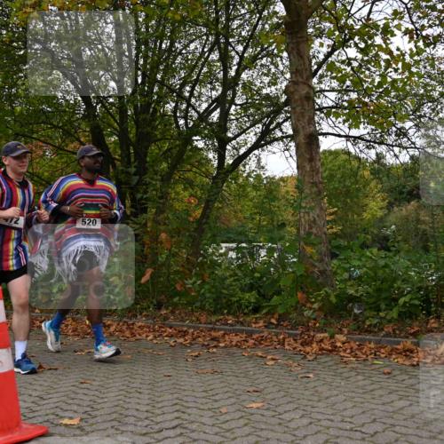 11.10.2026 - Bramfelder Halbmarathon 2026 J. Mangold http://msf.ph/oto/10824065 11.10.2026 10:39:42 Laufen 472, 520 meine-sportfotos.de