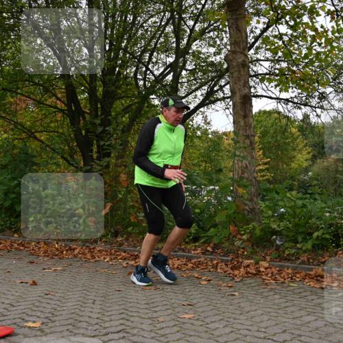 11.10.2026 - Bramfelder Halbmarathon 2026 J. Mangold http://msf.ph/oto/10824105 11.10.2026 10:40:16 Laufen 12, 154, 170, 796 meine-sportfotos.de