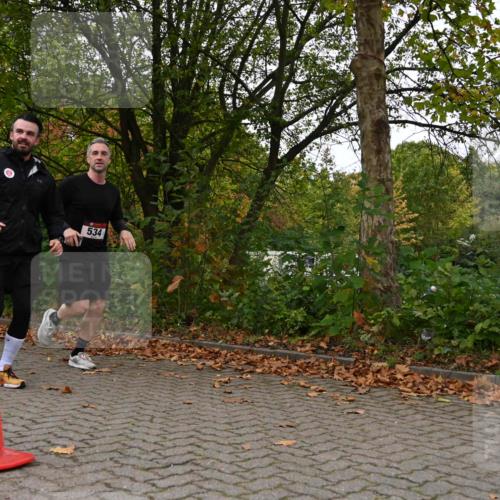 11.10.2026 - Bramfelder Halbmarathon 2026 J. Mangold http://msf.ph/oto/10824113 11.10.2026 10:40:31 Laufen 534, 649 meine-sportfotos.de