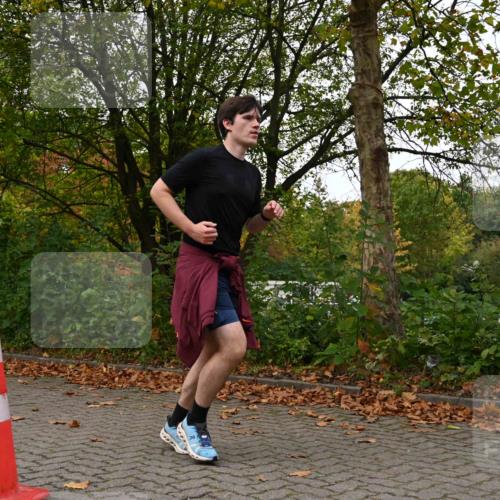 11.10.2026 - Bramfelder Halbmarathon 2026 J. Mangold http://msf.ph/oto/10824171 11.10.2026 10:41:03 Laufen 205, 293 meine-sportfotos.de
