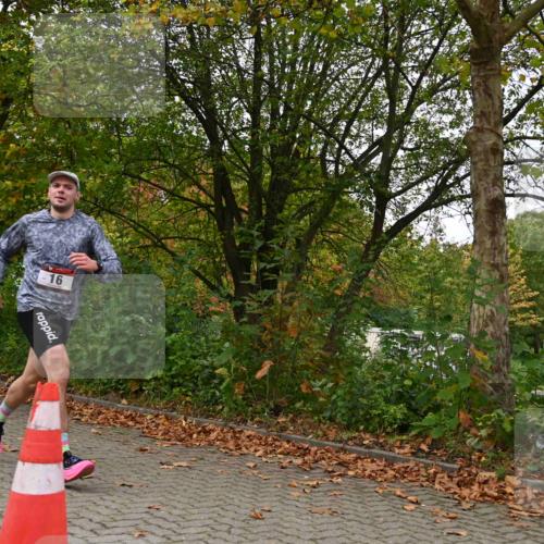 11.10.2026 - Bramfelder Halbmarathon 2026 J. Mangold http://msf.ph/oto/10824267 11.10.2026 10:42:43 Laufen 16, 357 meine-sportfotos.de