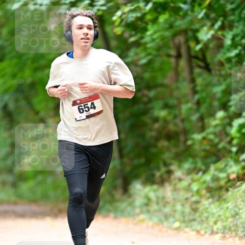 11.10.2026 - Bramfelder Halbmarathon 2026 Dr. Thomas Lammeyer http://msf.ph/oto/10824342 11.10.2026 10:42:20 Laufen 654, 31 meine-sportfotos.de