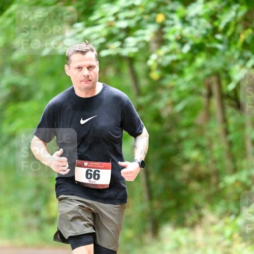 11.10.2026 - Bramfelder Halbmarathon 2026 Dr. Thomas Lammeyer http://msf.ph/oto/10824738 11.10.2026 10:44:51 Laufen 35, 66 meine-sportfotos.de