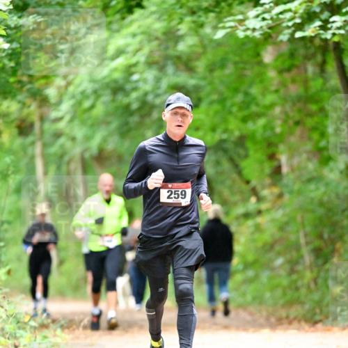 11.10.2026 - Bramfelder Halbmarathon 2026 Dr. Thomas Lammeyer http://msf.ph/oto/10825271 11.10.2026 10:48:52 Laufen 259, 27 meine-sportfotos.de