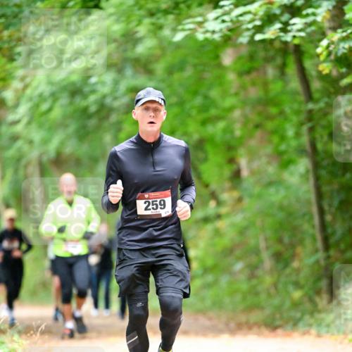 11.10.2026 - Bramfelder Halbmarathon 2026 Dr. Thomas Lammeyer http://msf.ph/oto/10825275 11.10.2026 10:48:53 Laufen 259, 274 meine-sportfotos.de