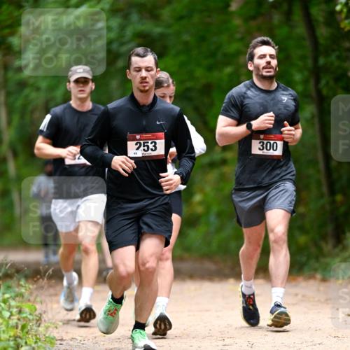 11.10.2026 - Bramfelder Halbmarathon 2026 Dr. Thomas Lammeyer http://msf.ph/oto/10825665 11.10.2026 10:50:55 Laufen 253, 49, 300 meine-sportfotos.de