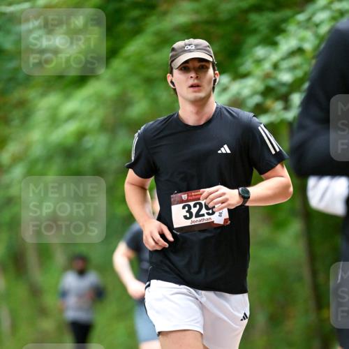 11.10.2026 - Bramfelder Halbmarathon 2026 Dr. Thomas Lammeyer http://msf.ph/oto/10825684 11.10.2026 10:50:58 Laufen 35, 329 meine-sportfotos.de