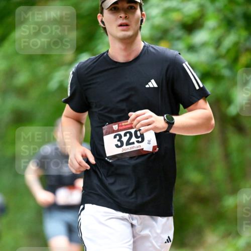 11.10.2026 - Bramfelder Halbmarathon 2026 Dr. Thomas Lammeyer http://msf.ph/oto/10825690 11.10.2026 10:50:59 Laufen 35, 329, 86 meine-sportfotos.de