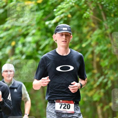 11.10.2026 - Bramfelder Halbmarathon 2026 Dr. Thomas Lammeyer http://msf.ph/oto/10825818 11.10.2026 10:51:39 Laufen 18, 720, 999 meine-sportfotos.de