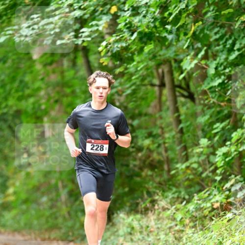 11.10.2026 - Bramfelder Halbmarathon 2026 Dr. Thomas Lammeyer http://msf.ph/oto/10825859 11.10.2026 10:51:52 Laufen 228 meine-sportfotos.de