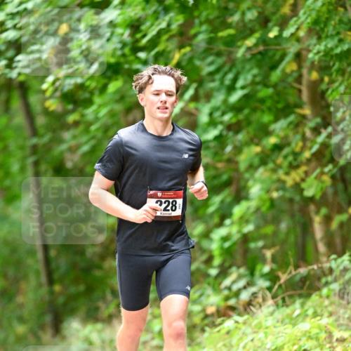 11.10.2026 - Bramfelder Halbmarathon 2026 Dr. Thomas Lammeyer http://msf.ph/oto/10825867 11.10.2026 10:51:53 Laufen 228 meine-sportfotos.de