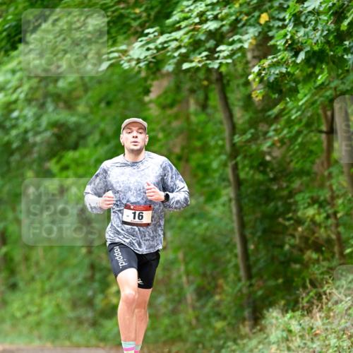 11.10.2026 - Bramfelder Halbmarathon 2026 Dr. Thomas Lammeyer http://msf.ph/oto/10826710 11.10.2026 10:58:09 Laufen 16 meine-sportfotos.de