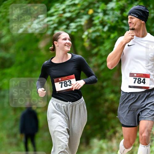 11.10.2026 - Bramfelder Halbmarathon 2026 Dr. Thomas Lammeyer http://msf.ph/oto/10827265 11.10.2026 11:01:28 Laufen 783, 35, 784 meine-sportfotos.de