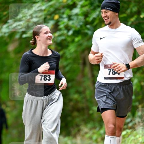 11.10.2026 - Bramfelder Halbmarathon 2026 Dr. Thomas Lammeyer http://msf.ph/oto/10827267 11.10.2026 11:01:28 Laufen 783, 784 meine-sportfotos.de