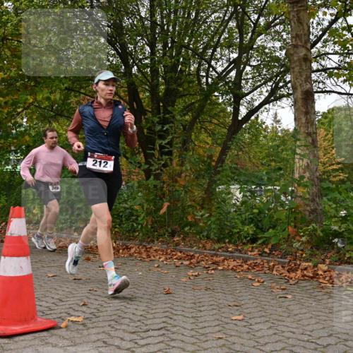 11.10.2026 - Bramfelder Halbmarathon 2026 J. Mangold http://msf.ph/oto/10827836 11.10.2026 10:44:30 Laufen 212, 296, 321, 349 meine-sportfotos.de