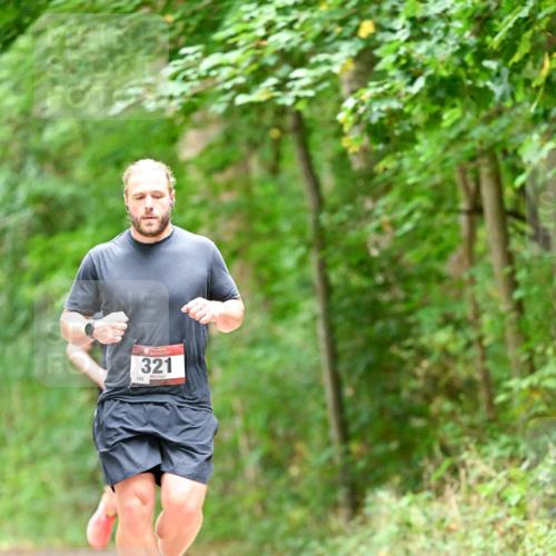 11.10.2026 - Bramfelder Halbmarathon 2026 Dr. Thomas Lammeyer http://msf.ph/oto/10827888 11.10.2026 11:04:35 Laufen 286, 321 meine-sportfotos.de