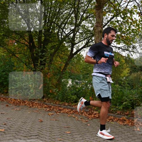 11.10.2026 - Bramfelder Halbmarathon 2026 J. Mangold http://msf.ph/oto/10827894 11.10.2026 10:44:55 Laufen 272, 523, 732, 781 meine-sportfotos.de
