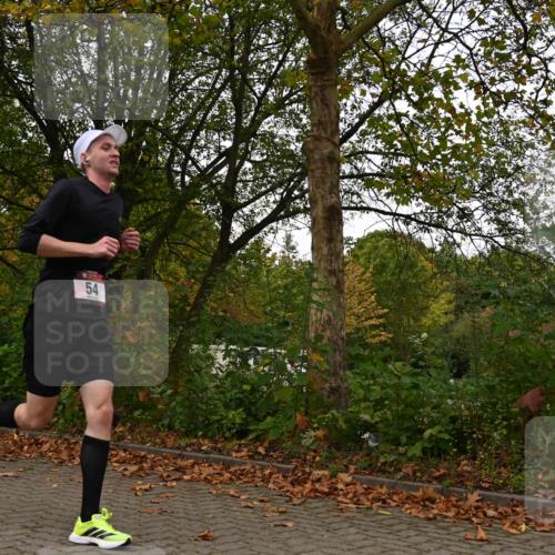 11.10.2026 - Bramfelder Halbmarathon 2026 J. Mangold http://msf.ph/oto/10827921 11.10.2026 10:45:24 Laufen 54, 77, 474 meine-sportfotos.de