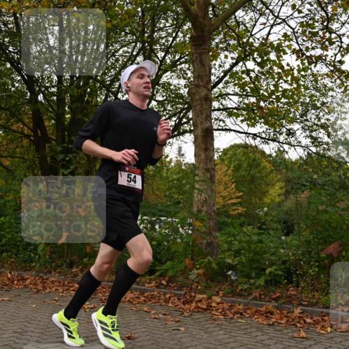 11.10.2026 - Bramfelder Halbmarathon 2026 J. Mangold http://msf.ph/oto/10827923 11.10.2026 10:45:24 Laufen 54, 77, 474 meine-sportfotos.de