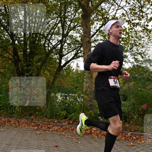 11.10.2026 - Bramfelder Halbmarathon 2026 J. Mangold http://msf.ph/oto/10827925 11.10.2026 10:45:24 Laufen 54, 77, 474 meine-sportfotos.de