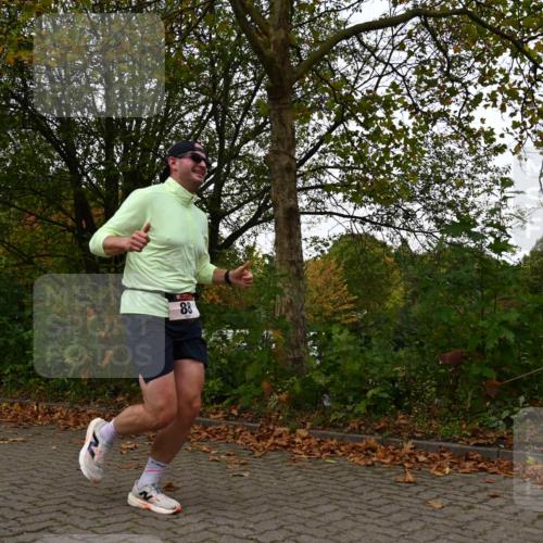 11.10.2026 - Bramfelder Halbmarathon 2026 J. Mangold http://msf.ph/oto/10827993 11.10.2026 10:45:55 Laufen 88, 730, 760 meine-sportfotos.de