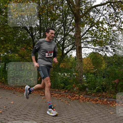 11.10.2026 - Bramfelder Halbmarathon 2026 J. Mangold http://msf.ph/oto/10828020 11.10.2026 10:46:27 Laufen 84, 155, 230 meine-sportfotos.de
